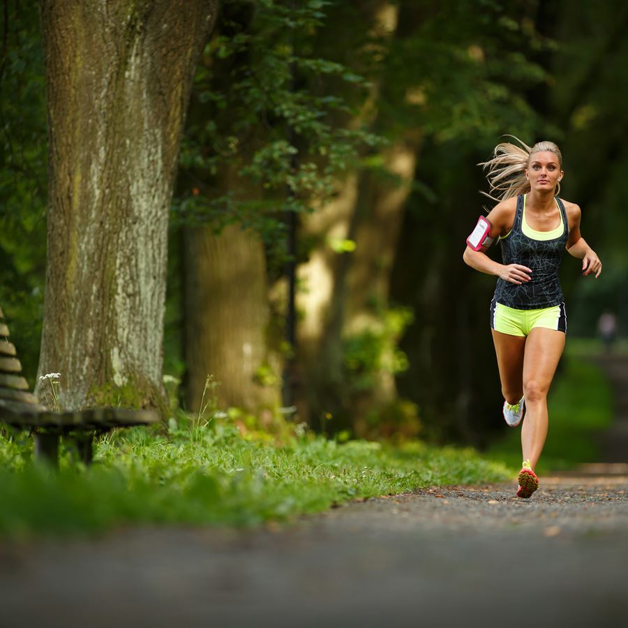 Female_runner_hero